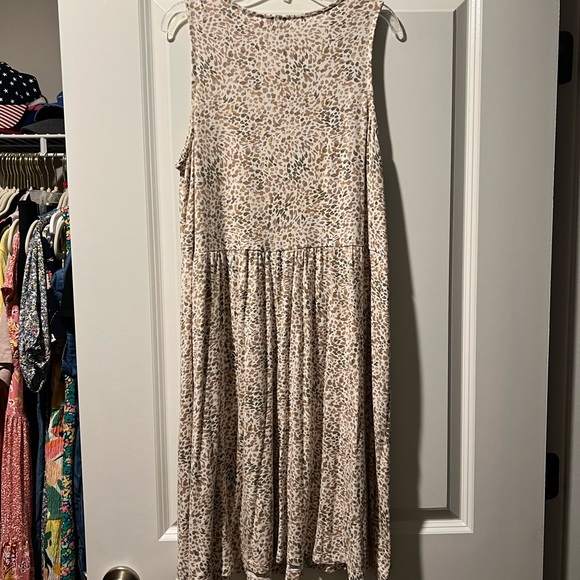 SOLD Old Navy Dress - Picture 4 of 4